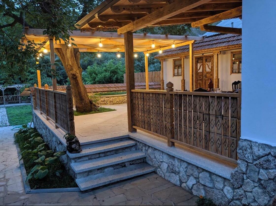 Valea Stancii Hotel Trebujeni Exterior photo